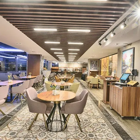 Western Premier Ottoperla 4*