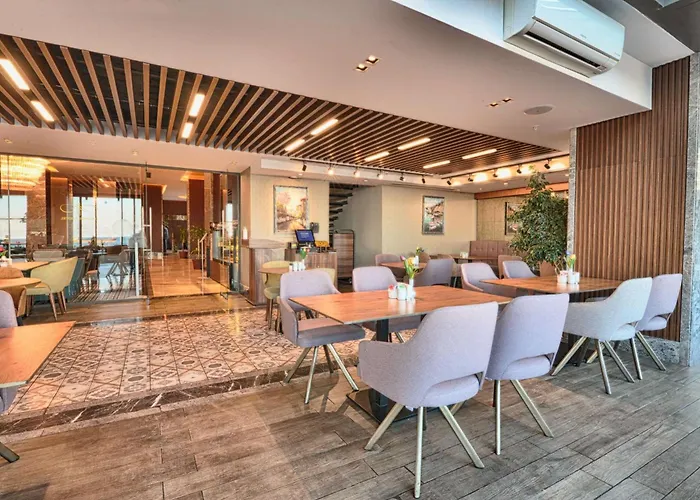 Western Premier Ottoperla 4*