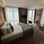 Western Premier Ottoperla Szálloda 4*